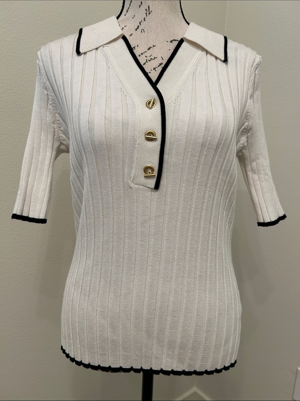 Tahari Cream Ribbed Sweater with Black Trim and Gold Buttons